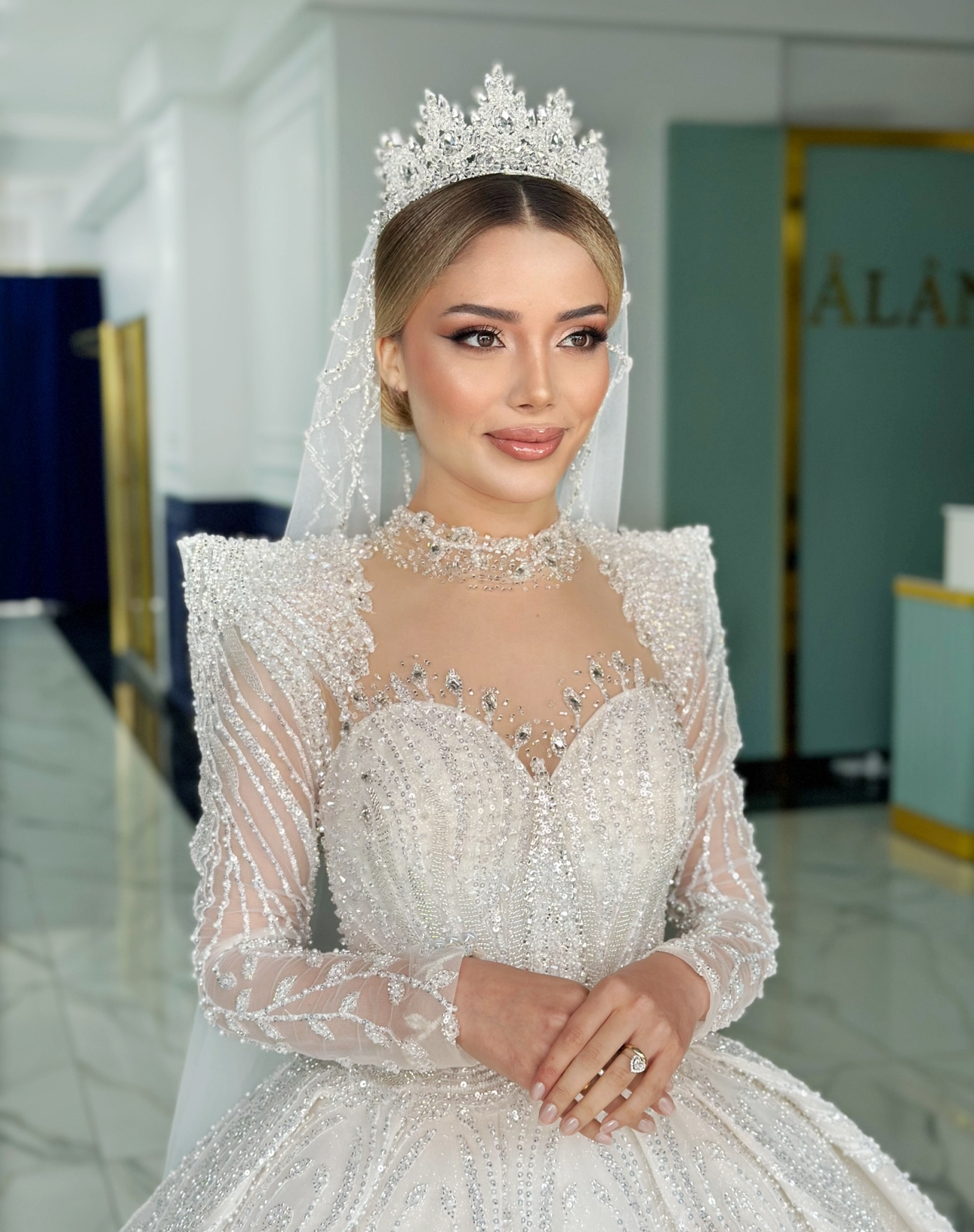 Alanur gelin hazırlama merkezi
