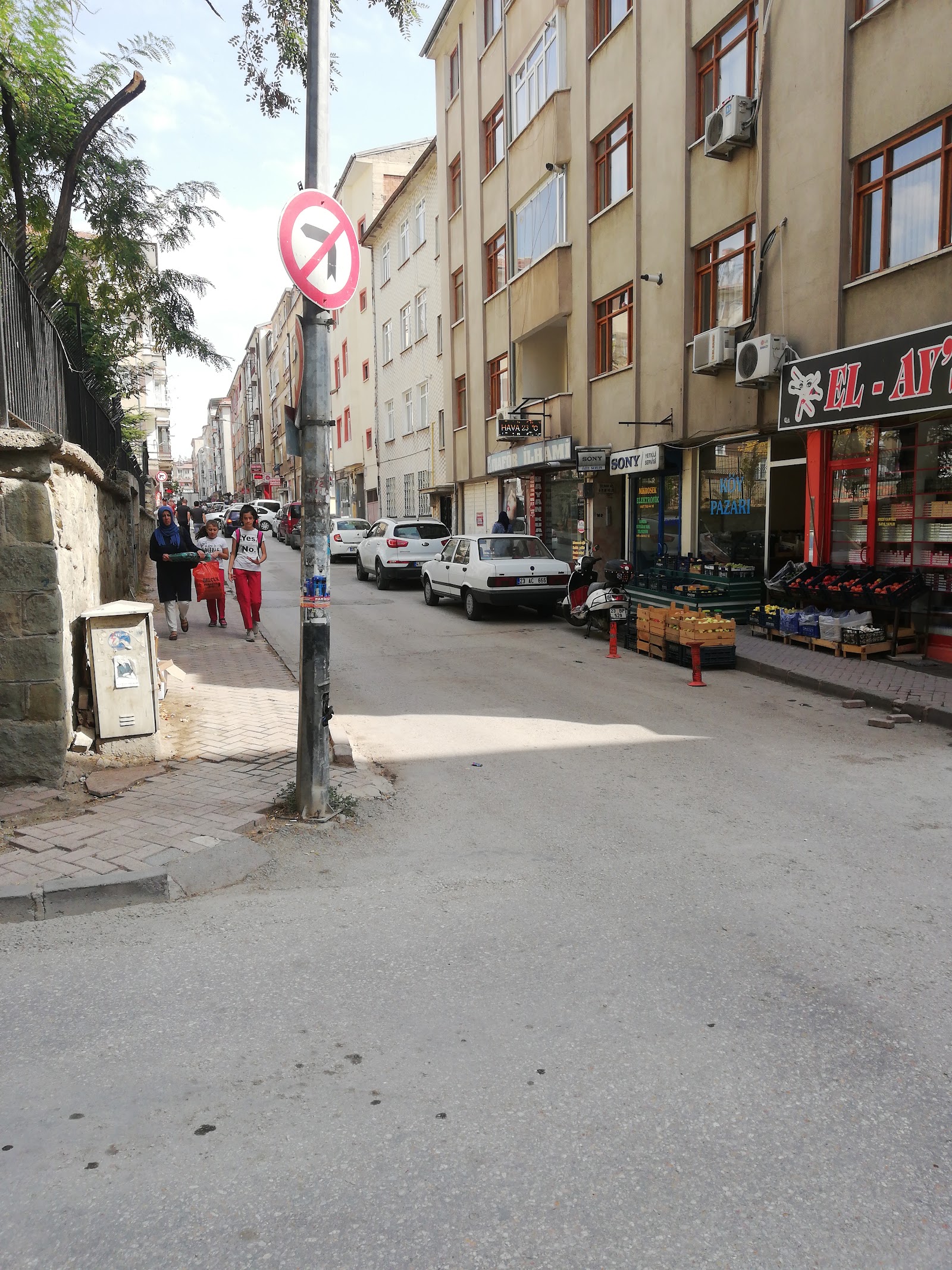 Ilhami Bayan Kuaforu