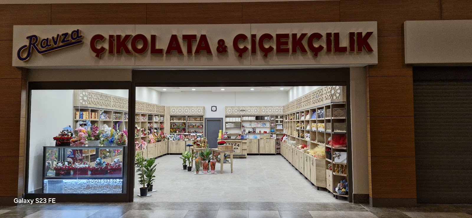 RAVZA ÇİKOLATA VE ÇİÇEKÇİLİK